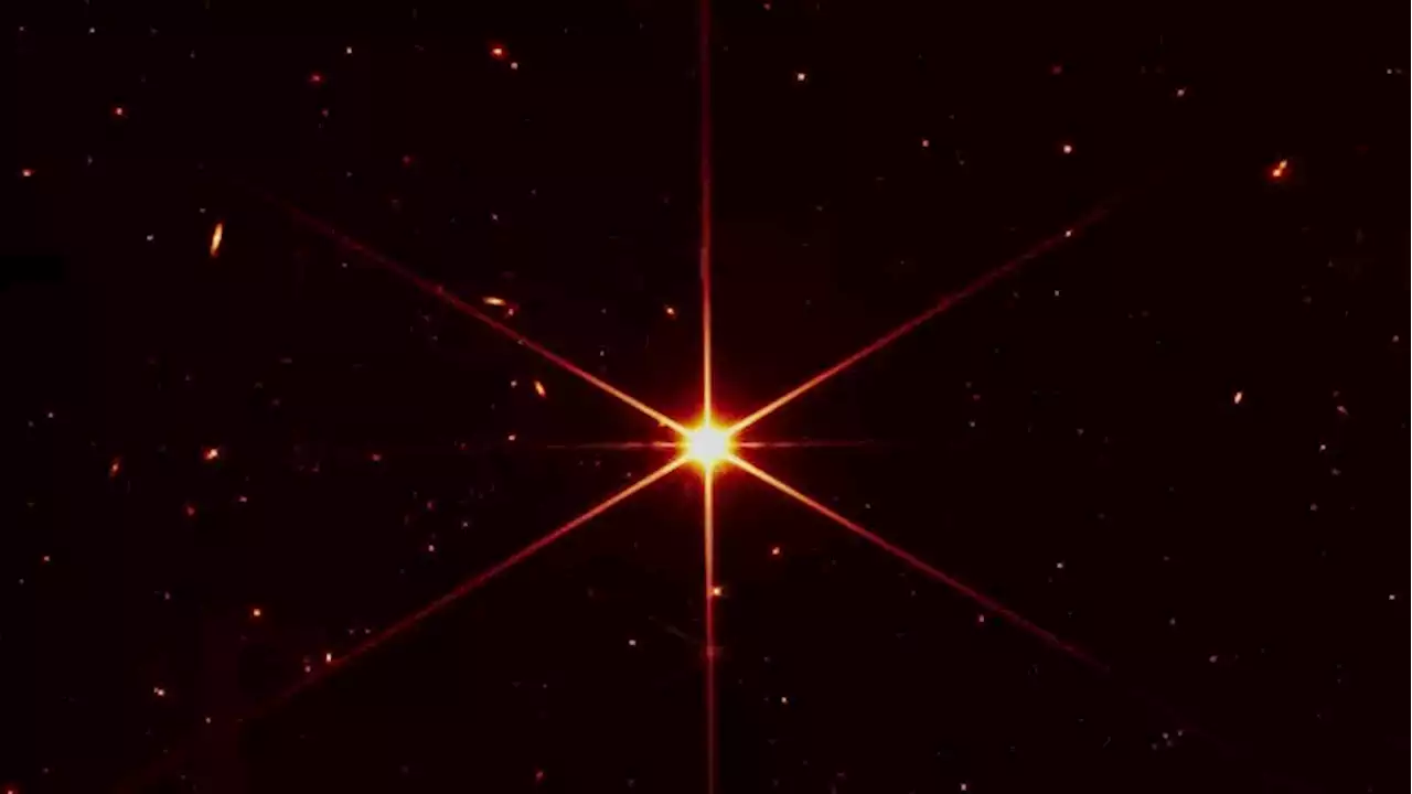Scientists giddy as NASA releases image of distant star, galaxies from James Webb Space Telescope | CBC News