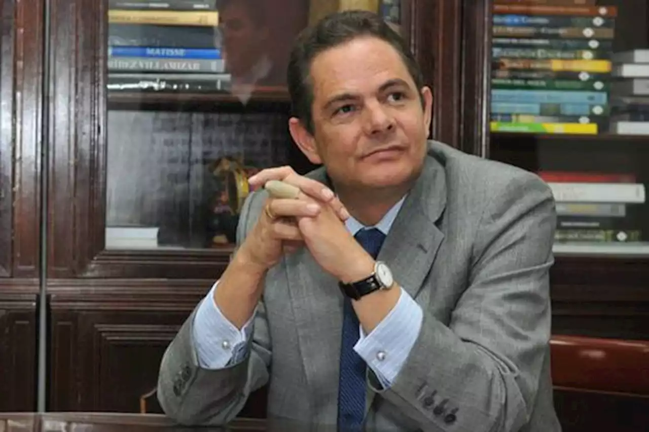 Germán Vargas Lleras desiste de su candidatura presidencial