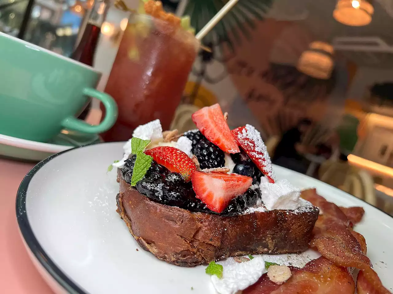 Hemisfair brunch spot more than just friends-with-Benedicts