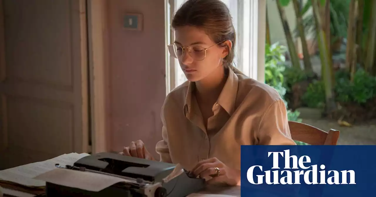 In the Margins by Elena Ferrante review – a portrait of the artist