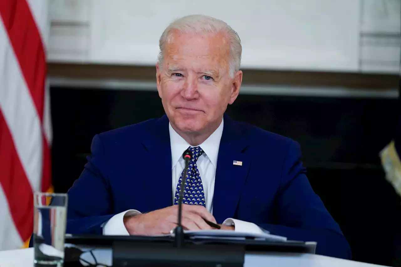 Even DNC Members Are Urging Biden To Let Leonard Peltier Go Home