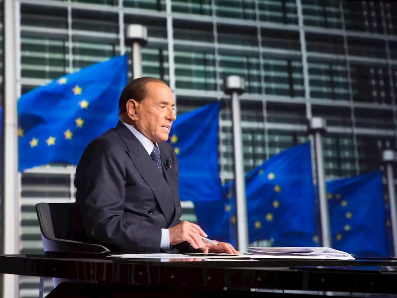 Berlusconi alla Ue: 'Ora esercito e difesa comuni'