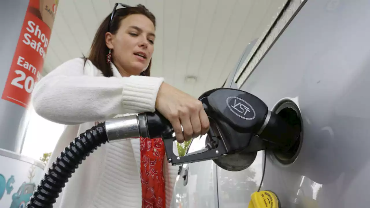 California Lawmakers Propose $400 Gas Tax Rebate