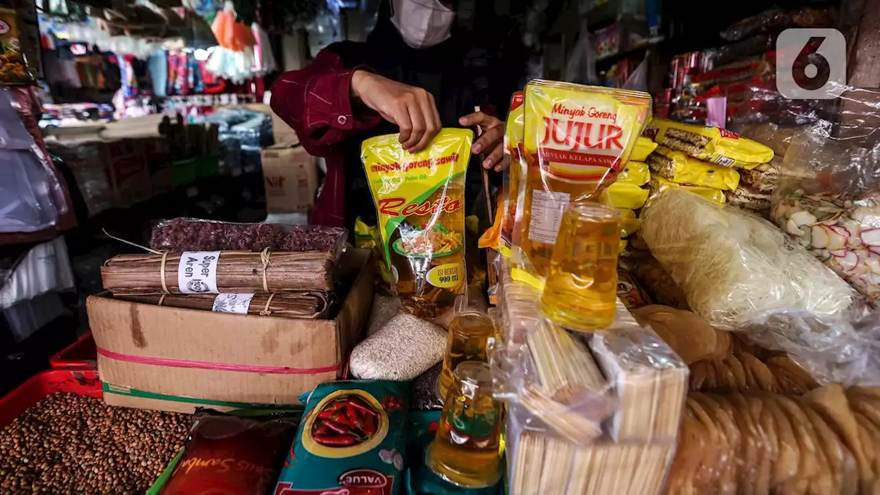 Bongkar Pasang Aturan Harga Minyak Goreng Tetap Mahal, Konsumen Lelah