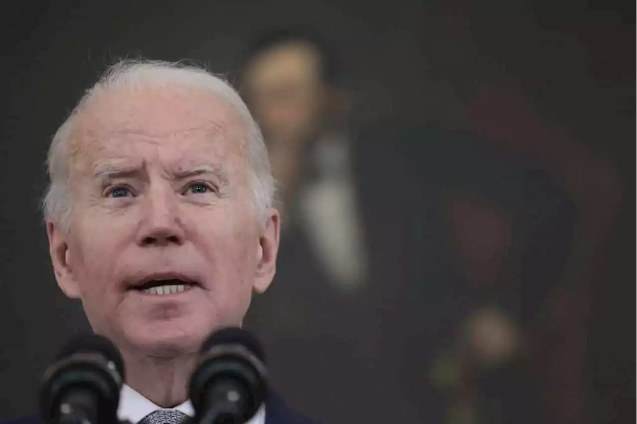 Biden brands Putin 'a war criminal'