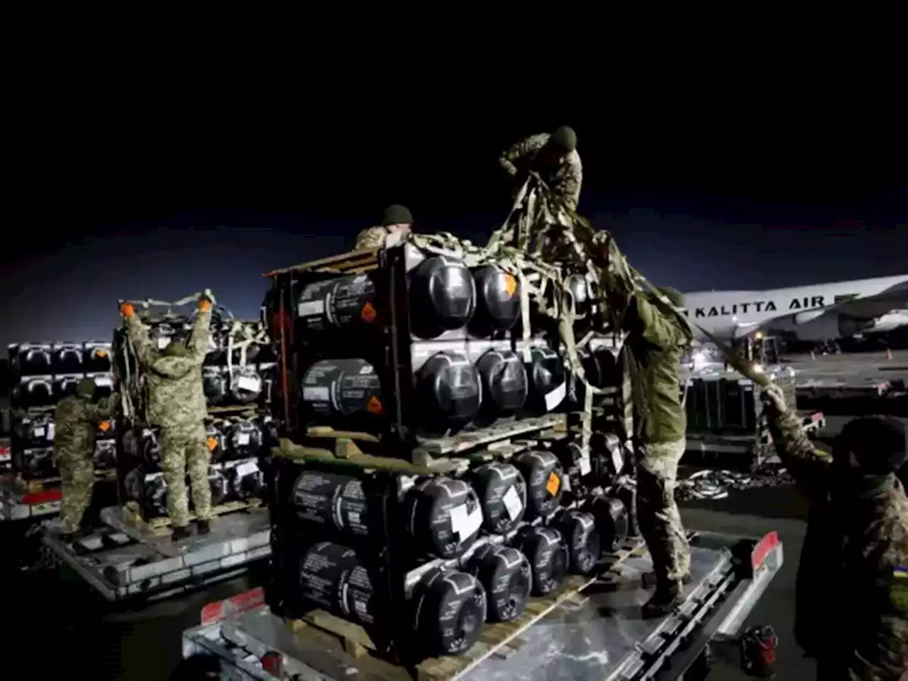 US Arms Exports: ड्रोन, मिसाइल, लड़ाकू विमान... रूस-यूक्रेन युद्ध में अमेरिका की चांदी, हथियारों की मांग में भारी इजाफा