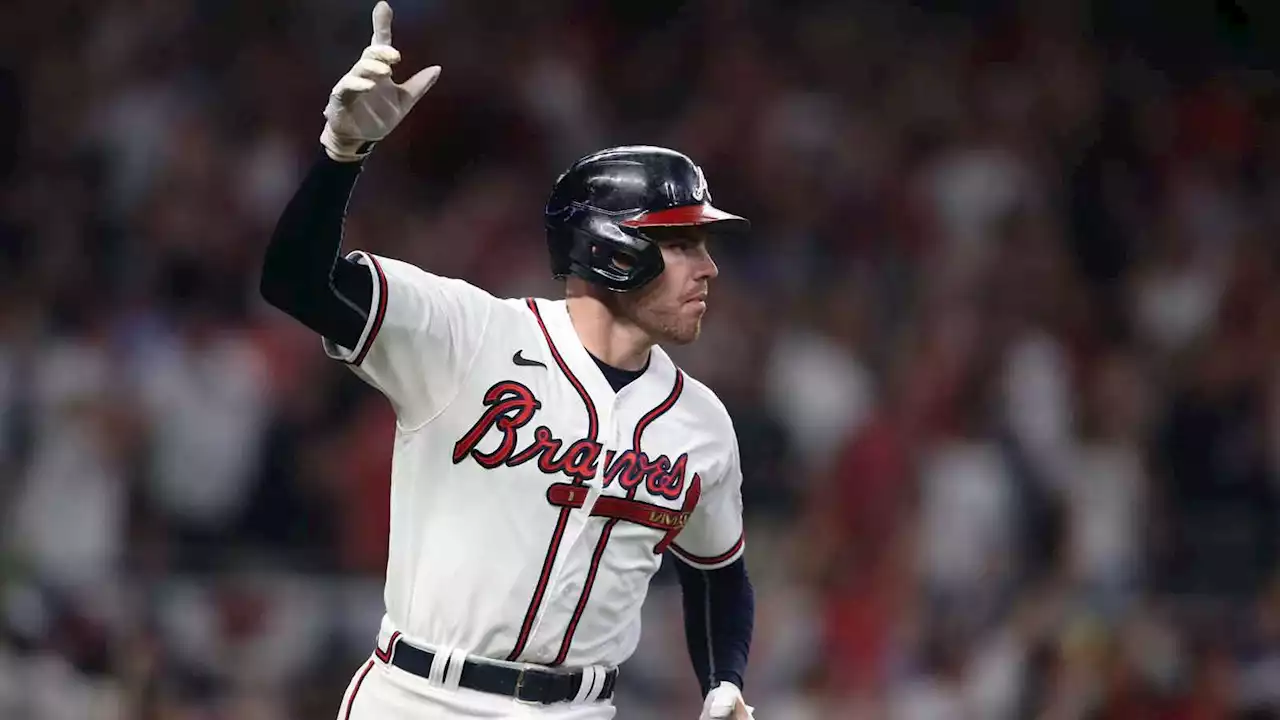 Former MVP Freddie Freeman Signs With Dodgers