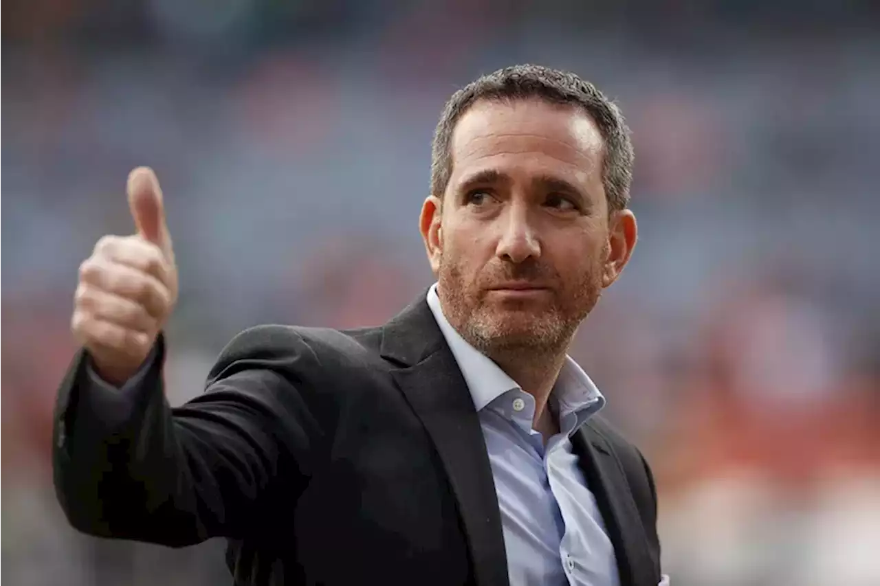 The Eagles sign Howie Roseman to a three-year contract extension