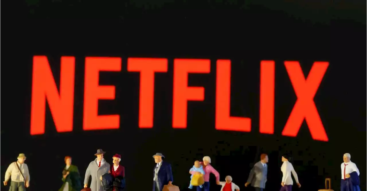 Netflix tests sharing accounts outside household