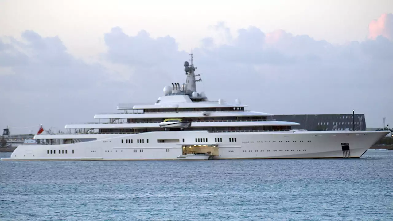 Russian Oligarch Roman Abramovich’s Two Superyachts Are Sailing Towards Each Other in the Mediterranean