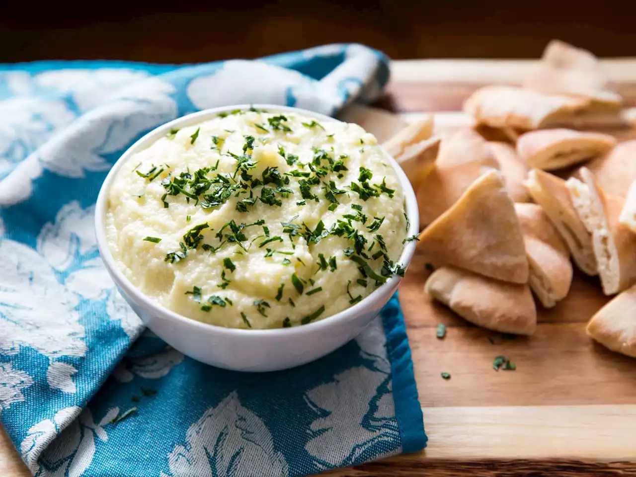 Skordalia (Greek Garlic and Potato Spread) Recipe