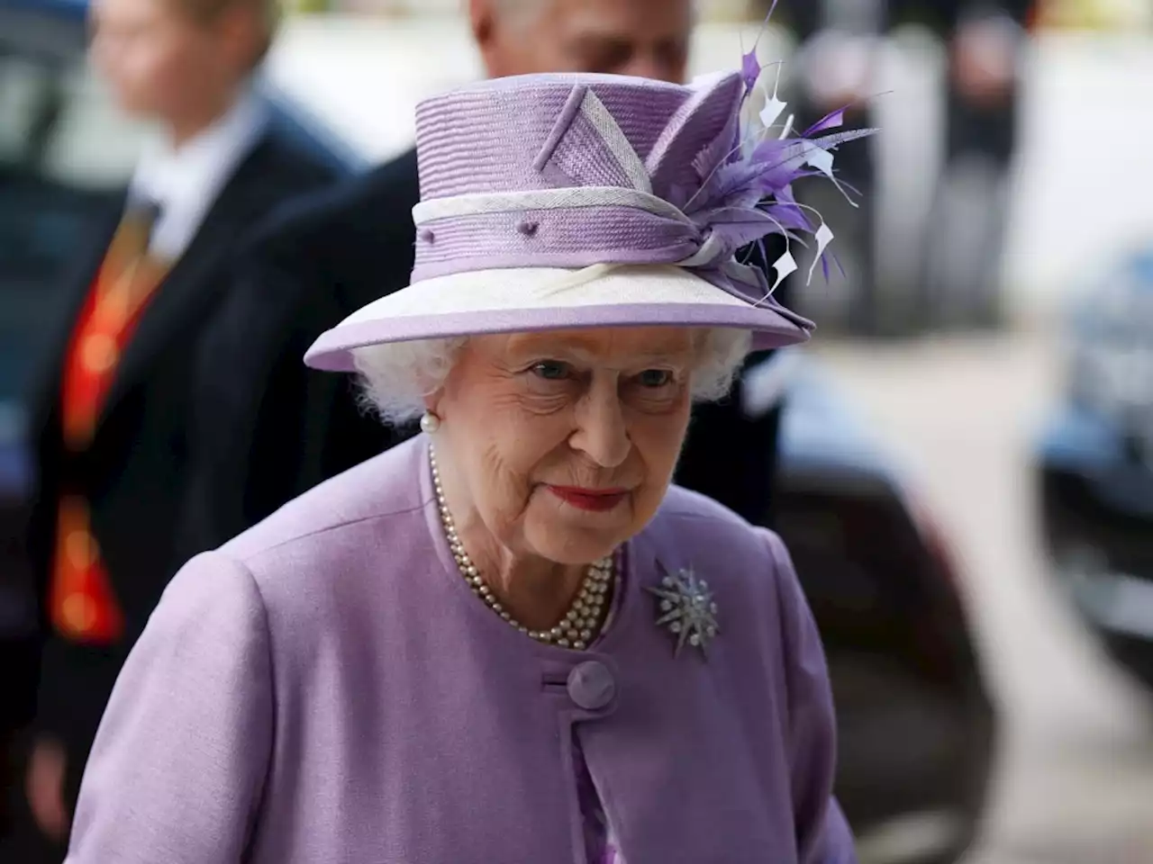 This New Account of Queen Elizabeth II's Ruling Style Reminds Us Just How Much People Don't Want to Cross Her