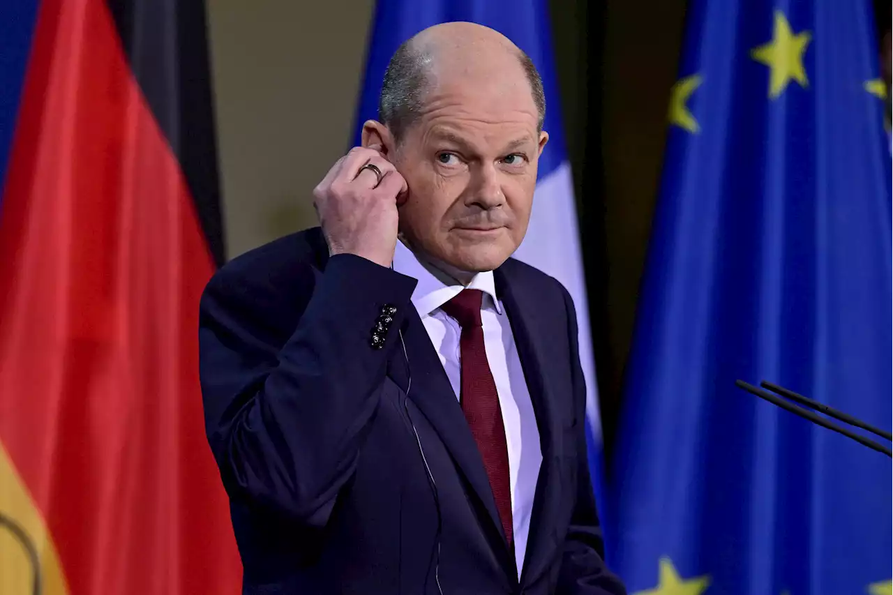 Ucrânia deve decidir que desfecho quer aceitar nas negociações com a Rússia, diz Olaf Scholz - SIC Notícias