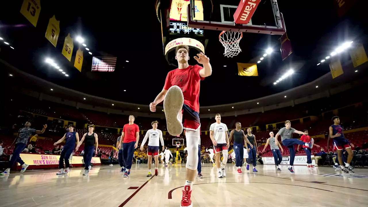 From Azuolas Tubelis to Sister Jean and Jay Wright, these people make the South Regional swing