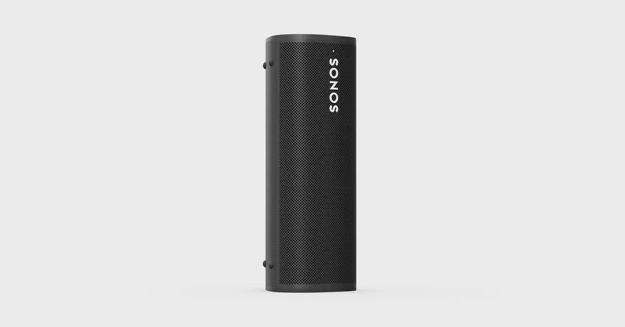 The Sonos Roam Is a Fun-Sized Speaker That Boasts Bold Sound