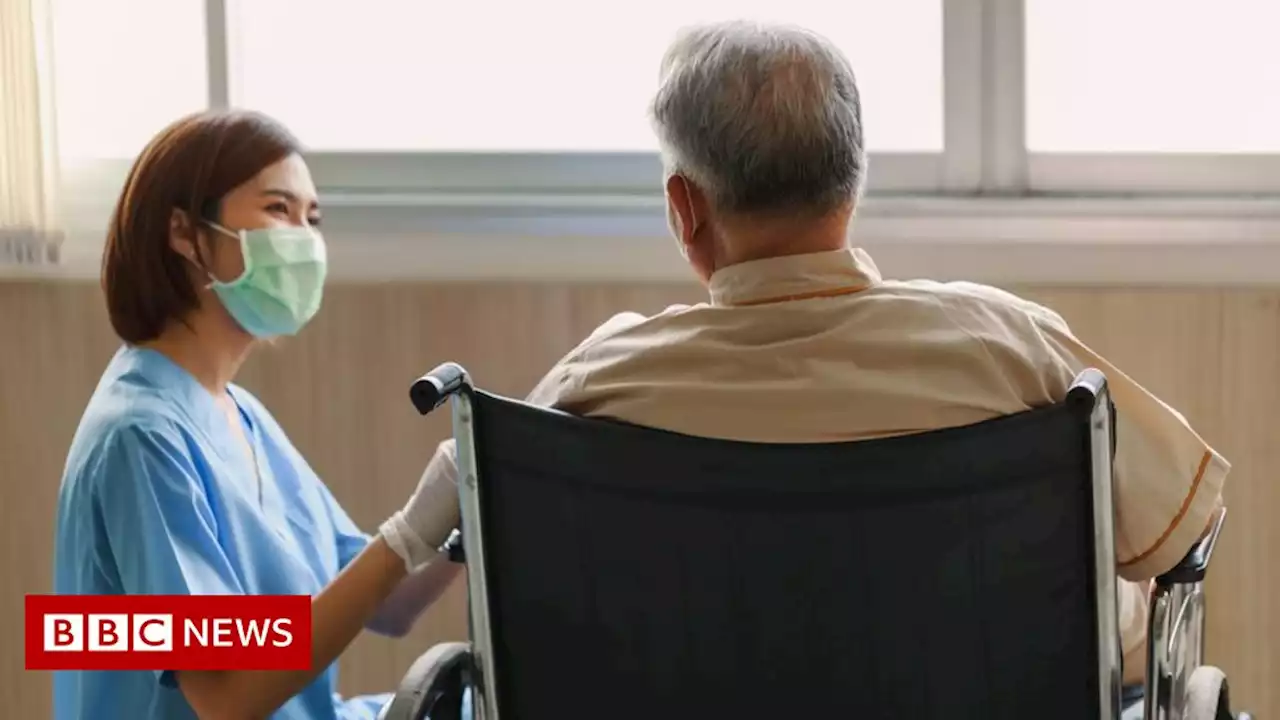 Norfolk: Third of care homes close due to Covid outbreak