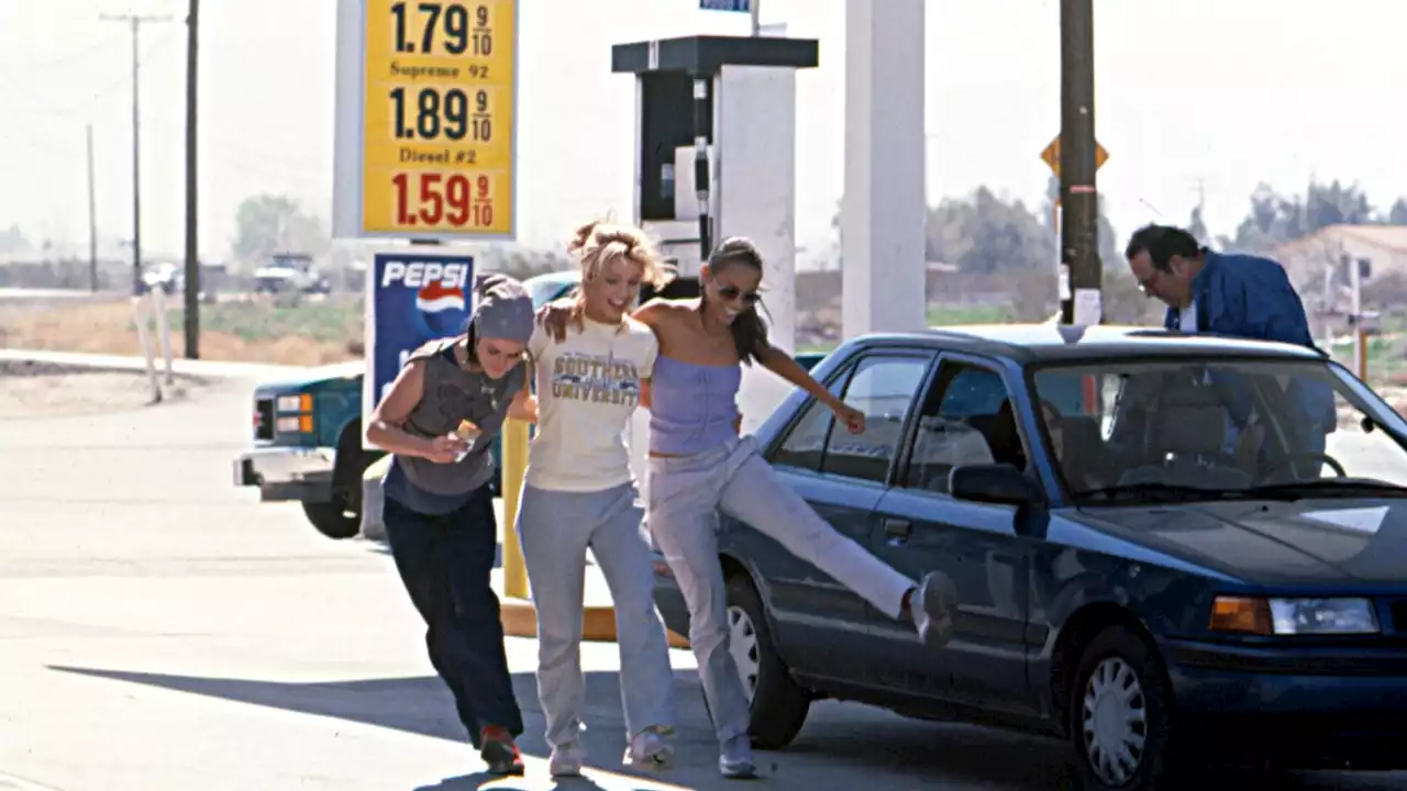 20 Years Later, The Road Trip Style In ‘Crossroads’ Holds Up