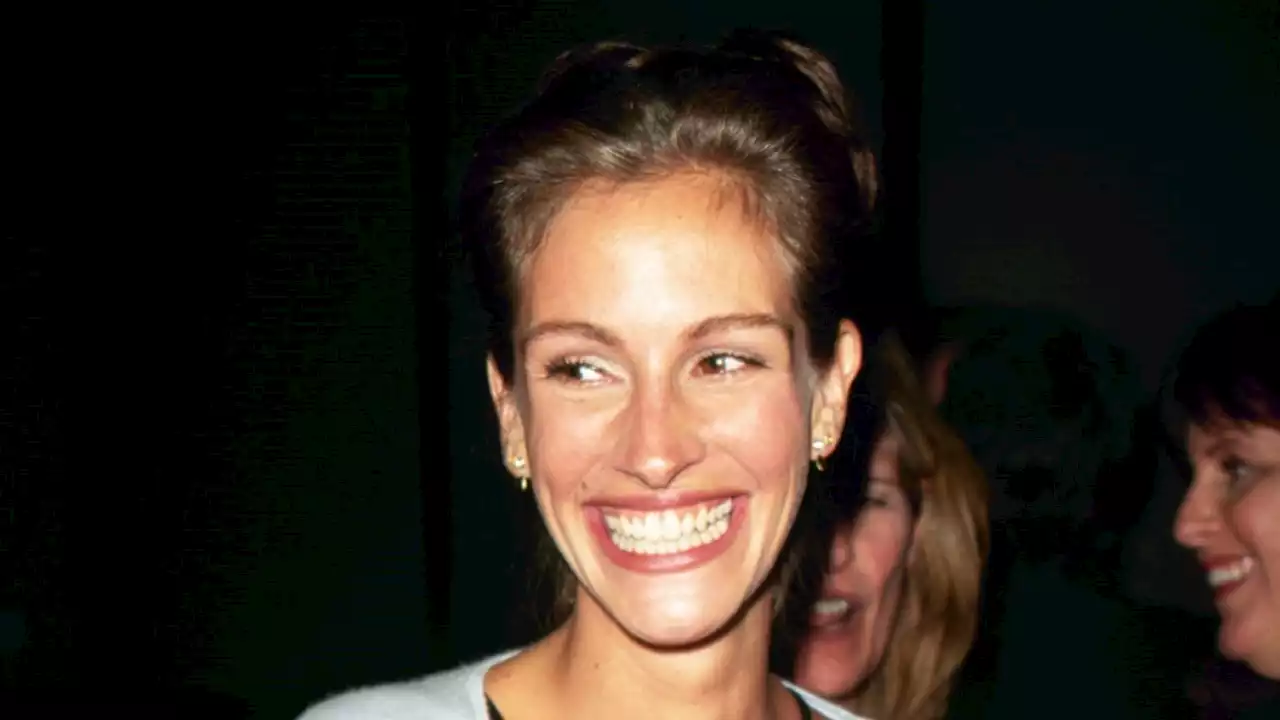 Julia Roberts’s Armani Trouser Suit Was Not Her Only Joyous ’90s Style Moment