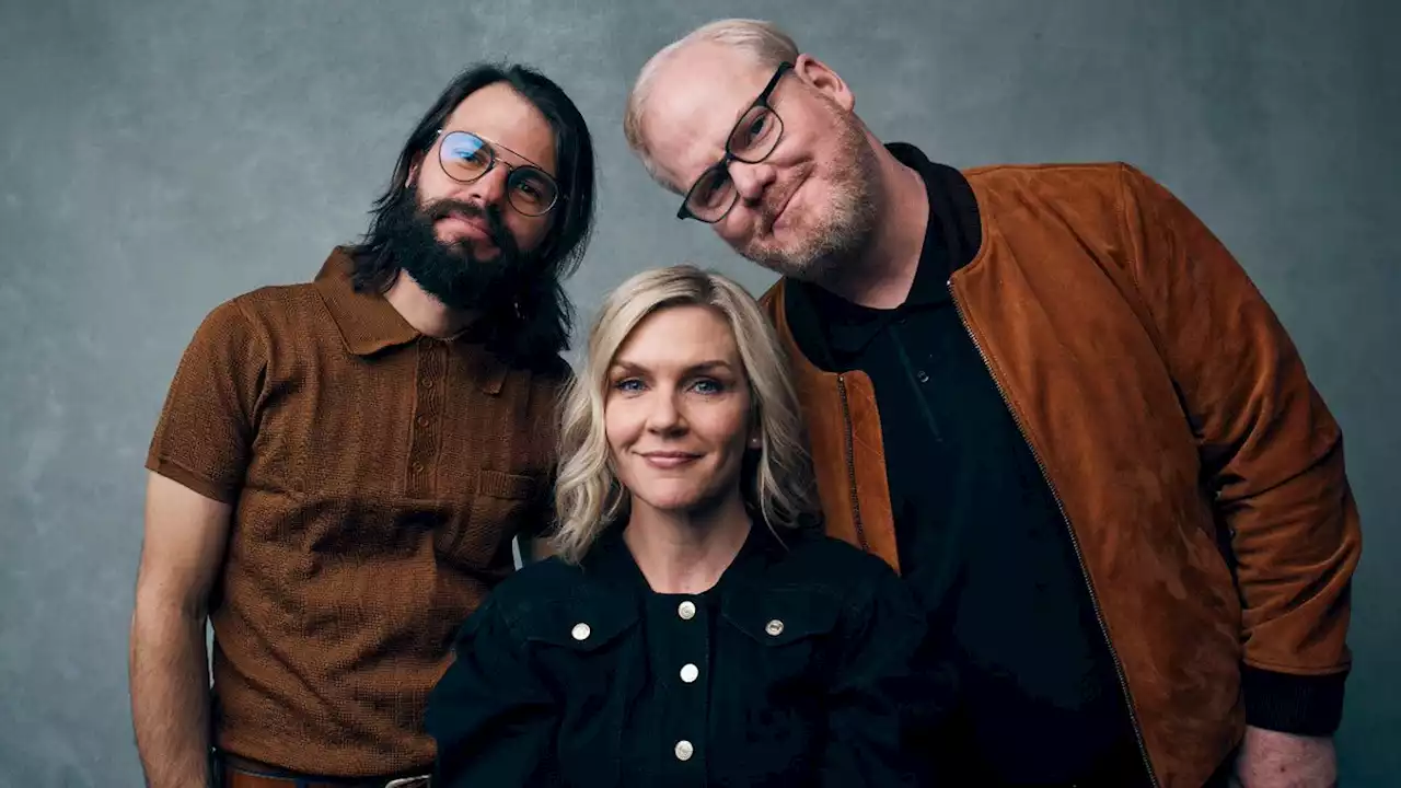 ‘Linoleum’ Stars Jim Gaffigan, Rhea Seehorn And Director Colin West On Making A Dramedy With A “Sci-fi Sprinkle” — SXSW