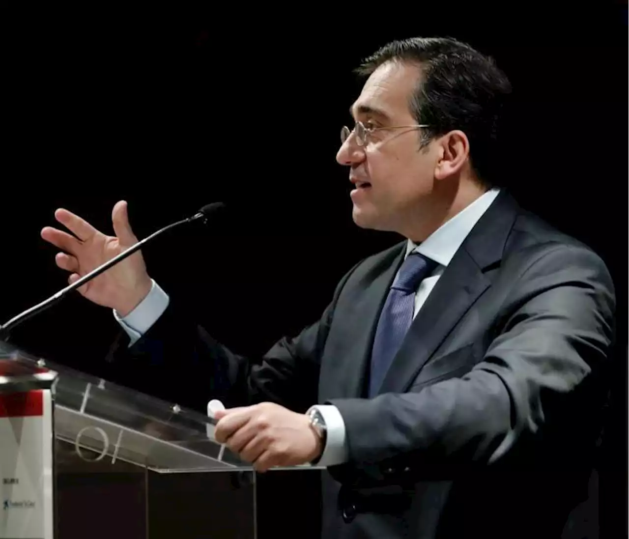 España pide a China que actúe como gran potencia para llevar la paz a Ucrania