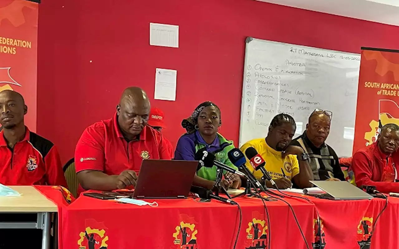 Saftu’s 13 affiliates ready to defend Vavi against ‘rogue elements’