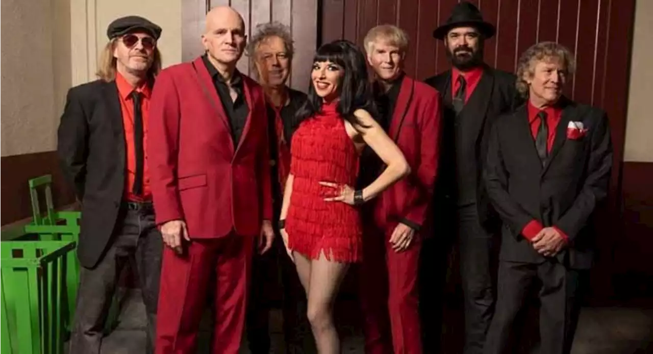 The Magnificent with The Mighty Manfred Bring Texas a 'Soul Music Tent Revival!'