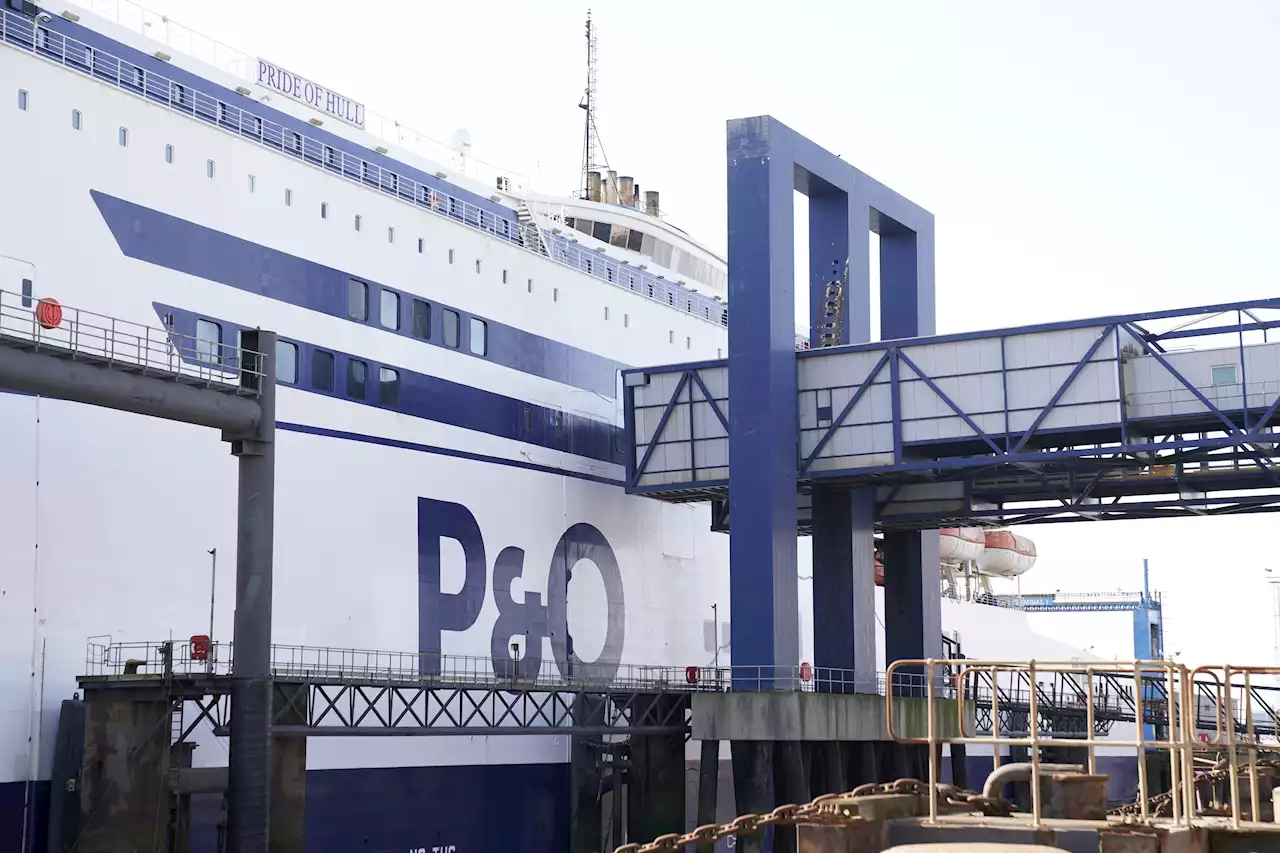 Who owns P&O and why has it sacked its UK staff?