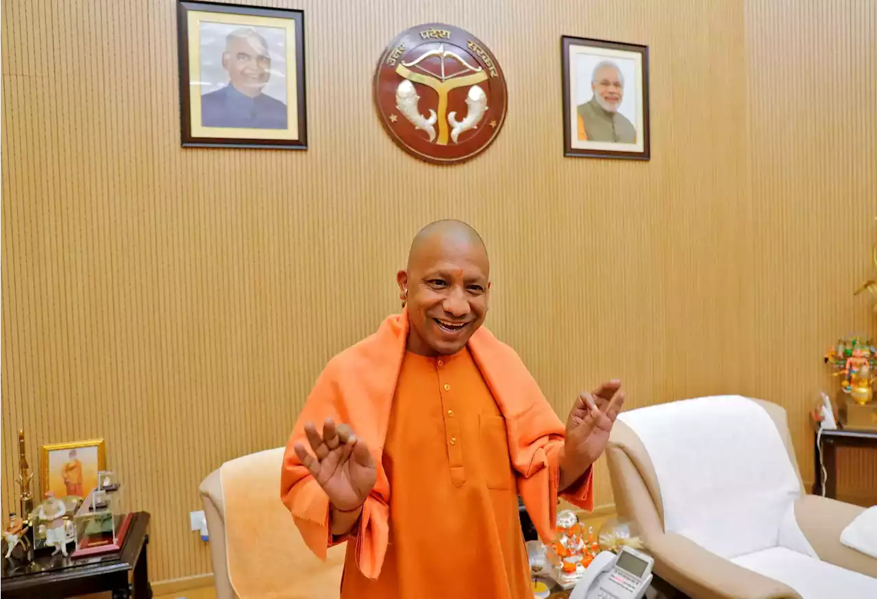 Yogi Adityanath oath: योगी आदित्यनाथ 25 मार्च को लेंगे UP CM पद की शपथ: सूत्र