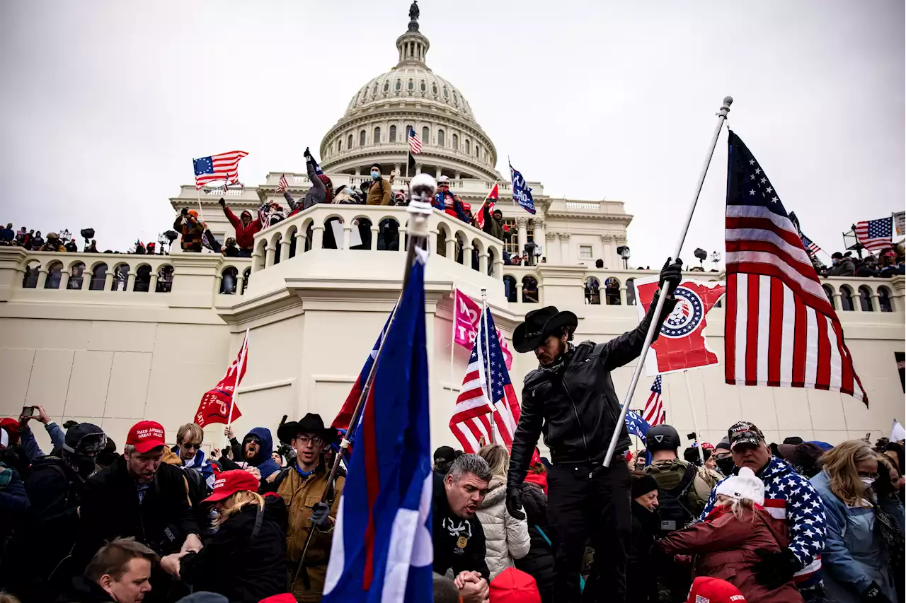 Pair of Ex-Virginia Officers Charged in Capitol Riot Make Opposite Pleas