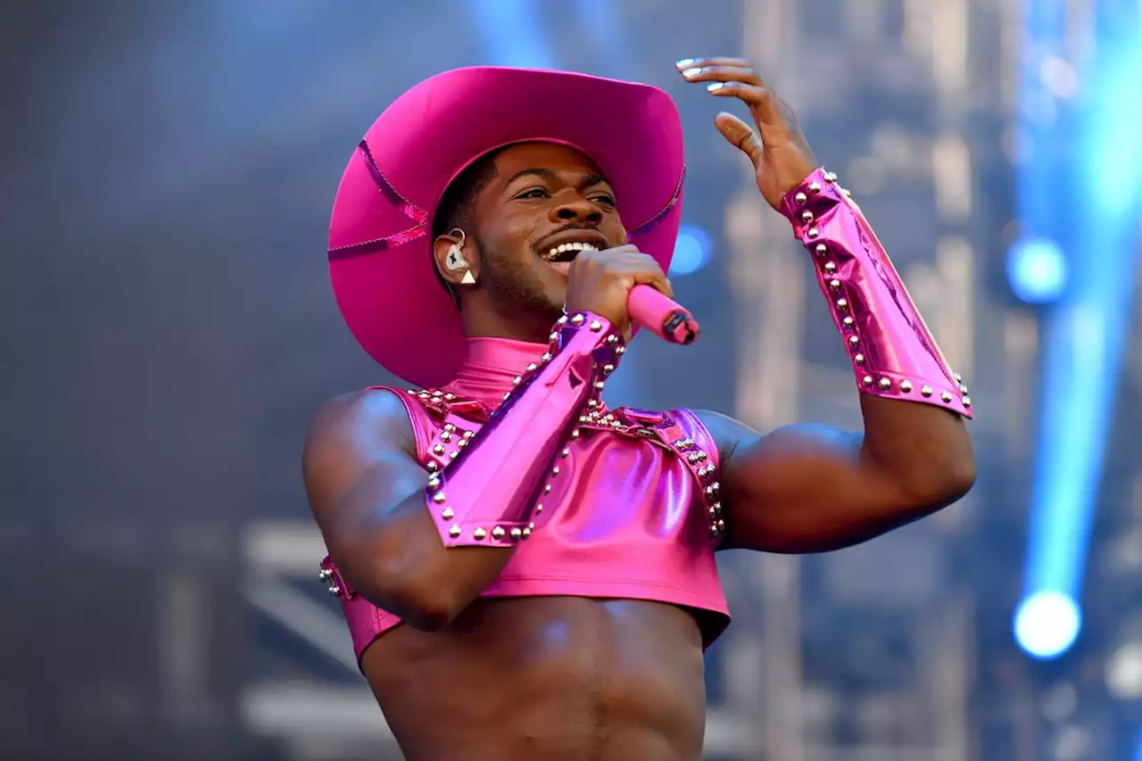 Lil Nas X Teases New Song “Lean On My Body”