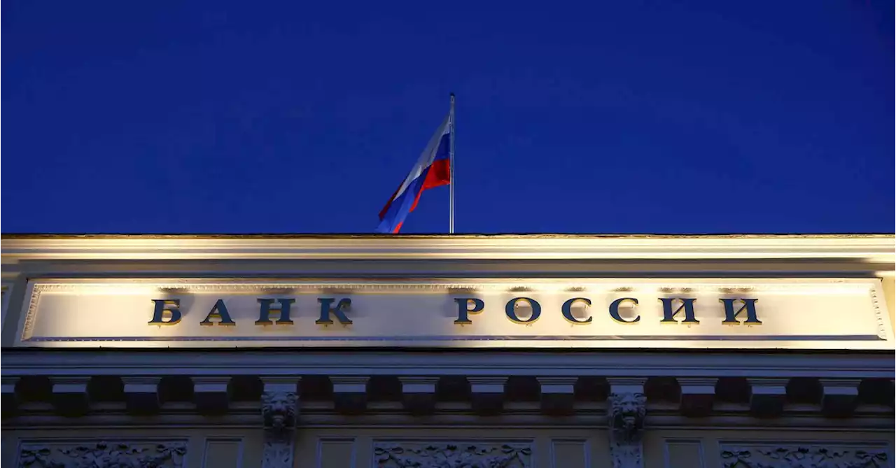 Russian central bank keeps key rate at 20%, flags economic contraction