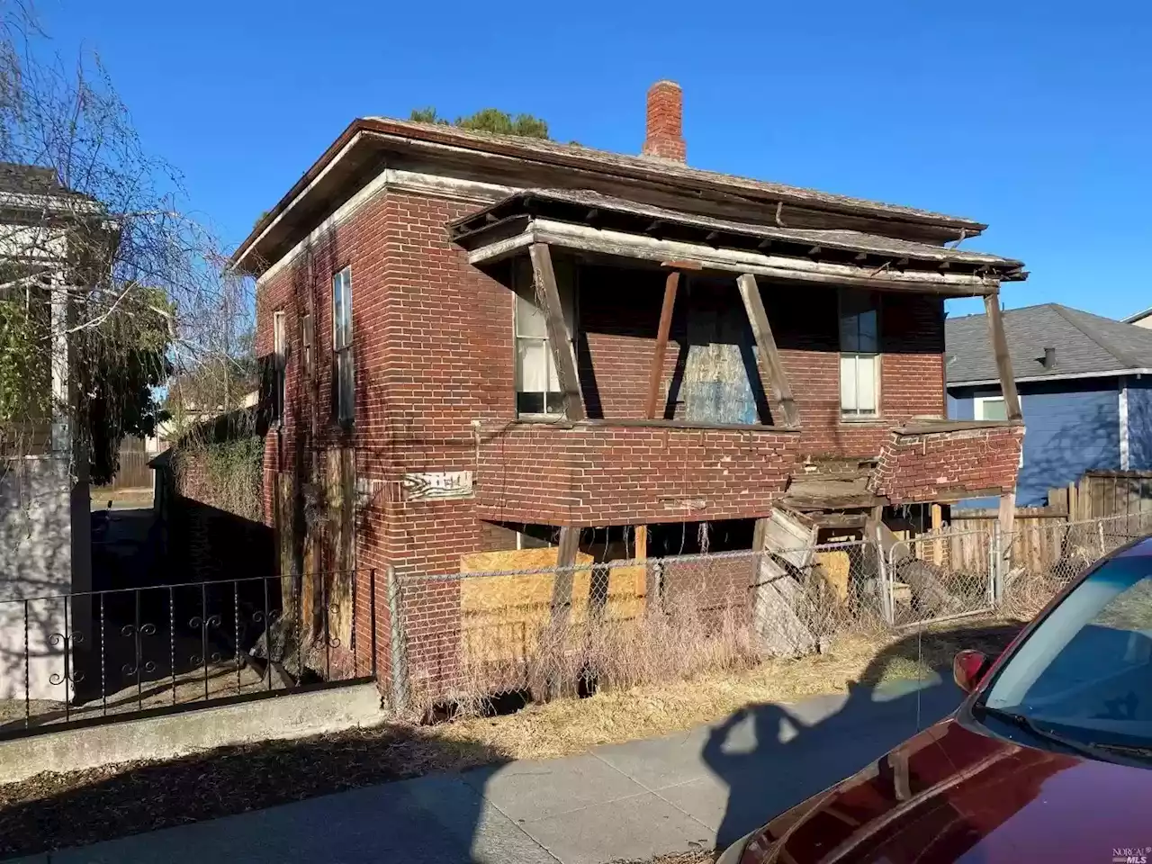 Ramshackle ‘historic’ Bay Area home asks $300,000