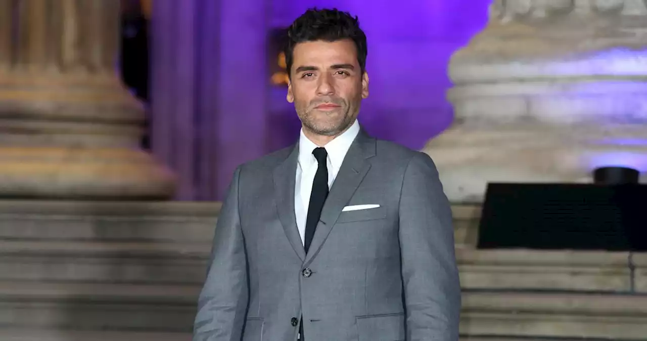 Big Day for Oscar Isaac’s Legs