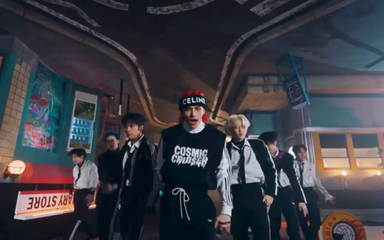 Stray Kids Tampilkan Kesan Garang di MV Comeback 'MANIAC'