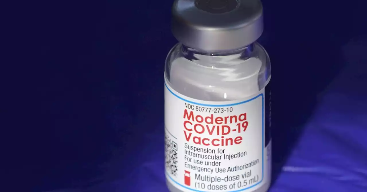 Moderna asks FDA to approve second COVID-19 booster for adults