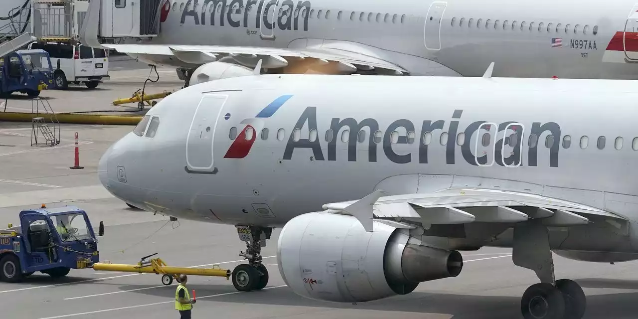 American Airlines to Resume Alcohol Sales Next Month