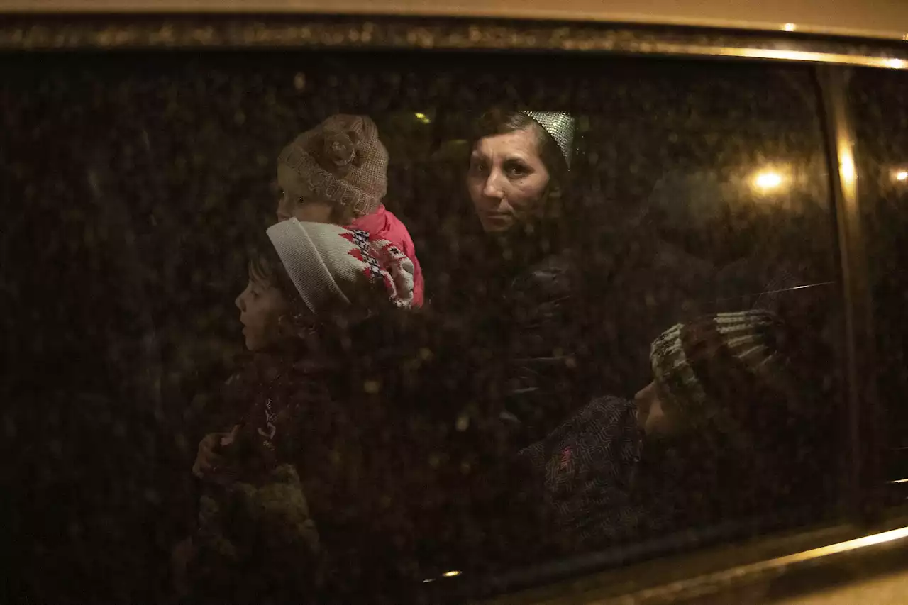 AP PHOTOS: Day 23: A Ukraine of despair, fear, disbelief