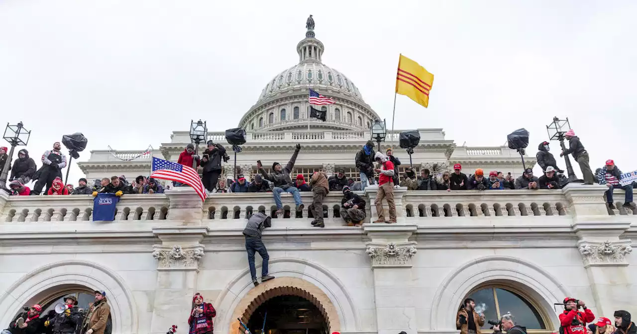 Ex-Virginia police officer and West Virginia lawmaker plead guilty in Capitol riot