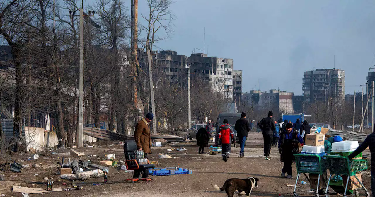 Russians push deeper into port city of Mariupol as locals plead for help: 'Children, elderly people are dying'