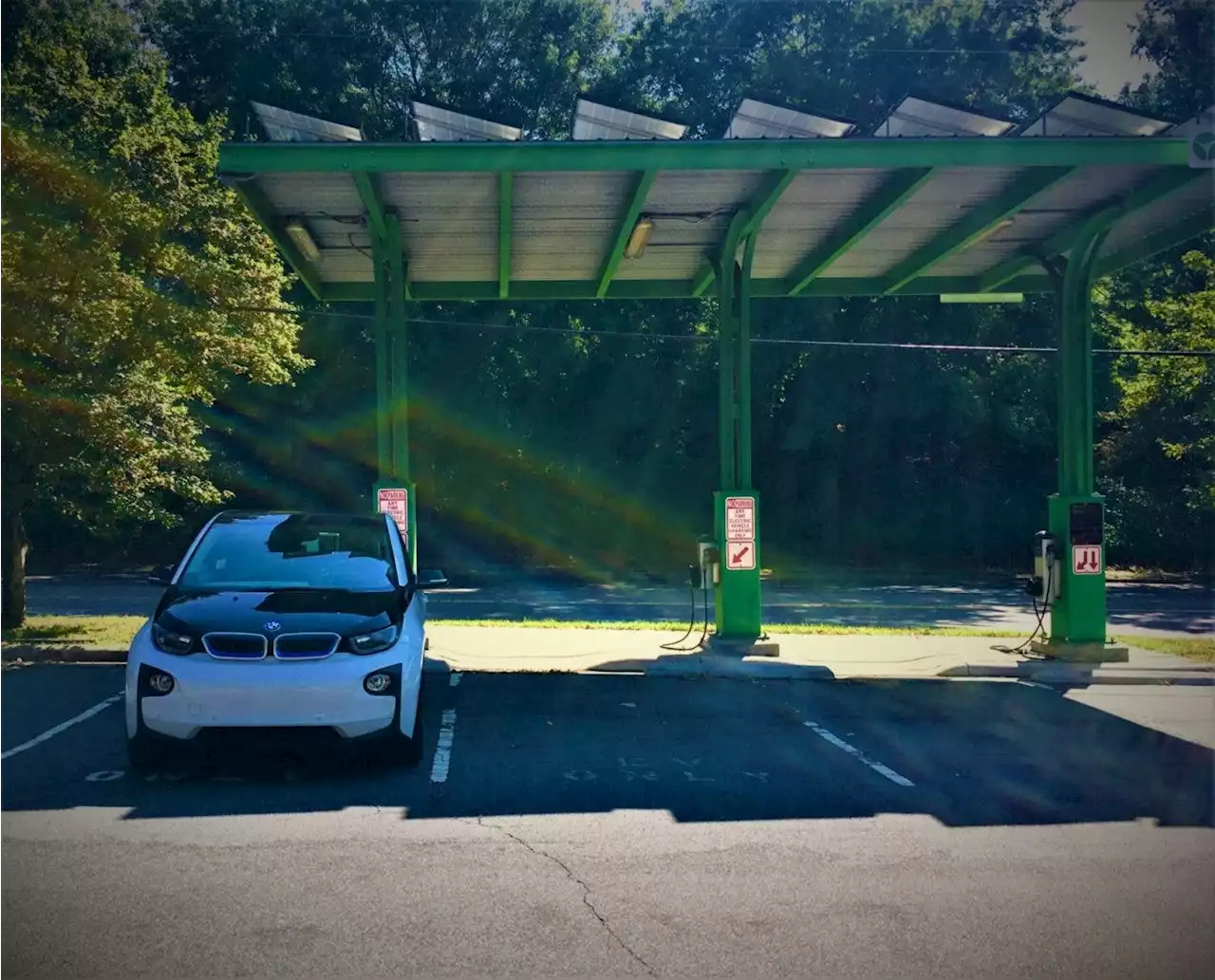 Argonne Tools Helping Build Equitable Nationwide EV Charging: Electric Vehicle Charging Justice40 Map