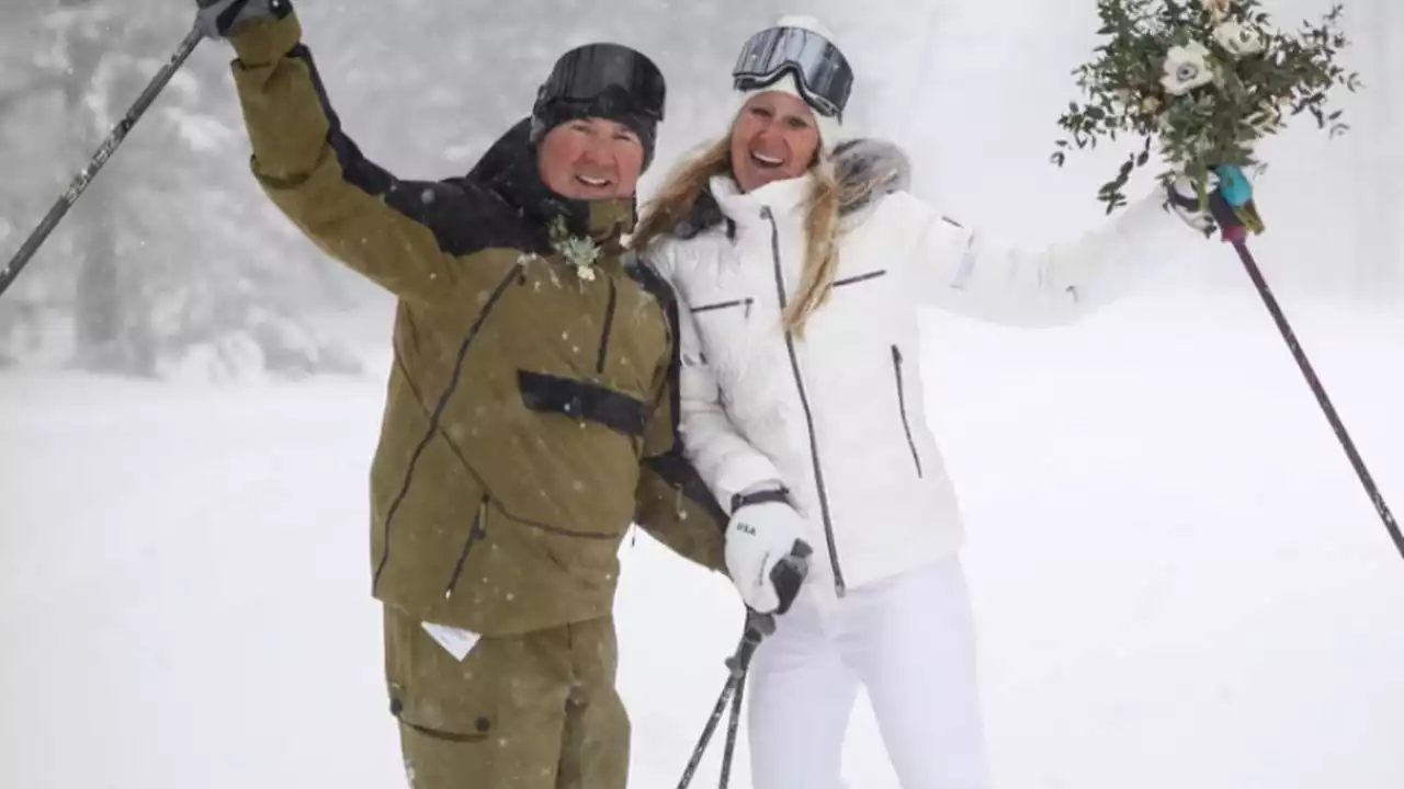 Skiers marry on Vermont mountain amid major snowstorm