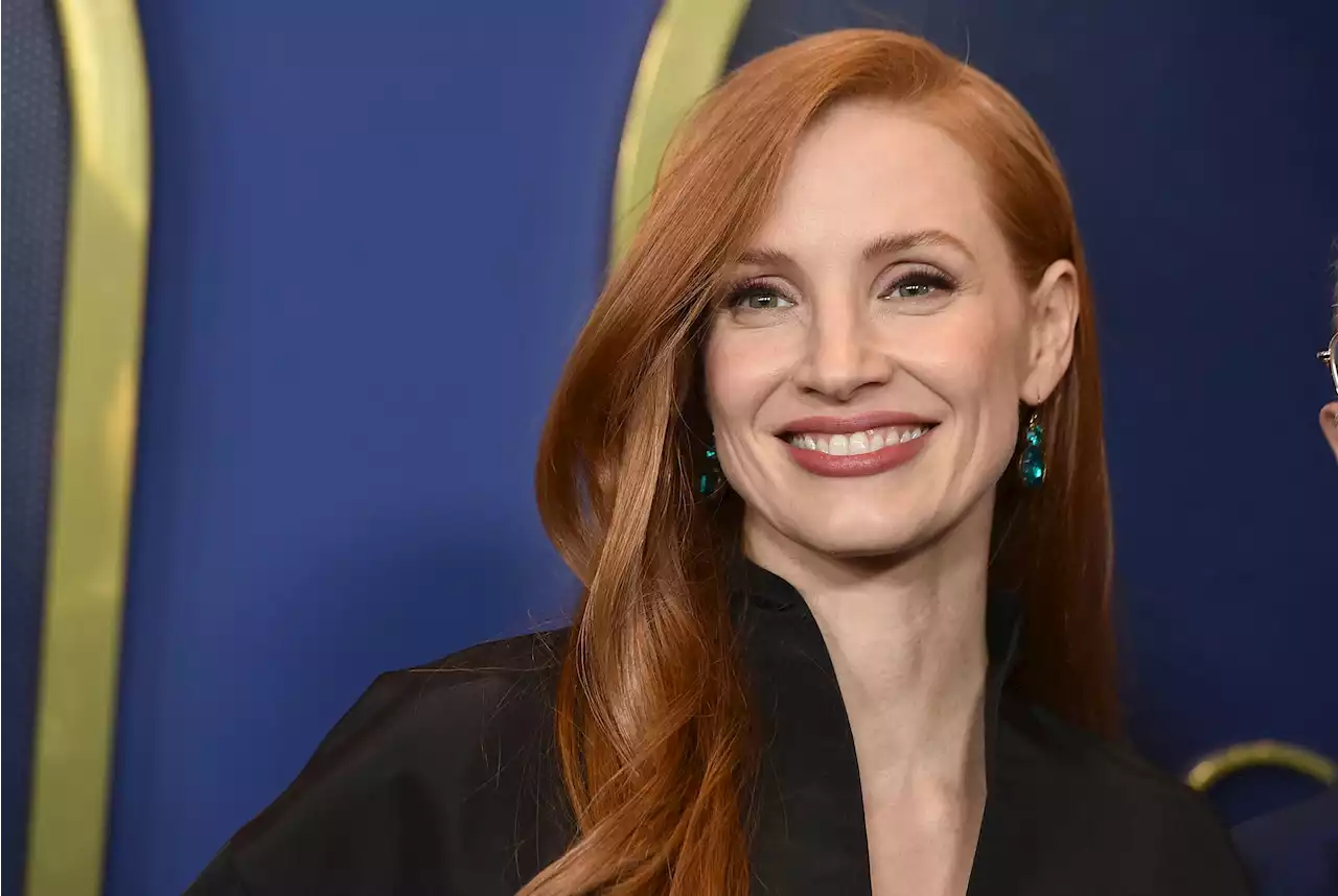 Jessica Chastain May Skip Oscars Red Carpet To Support 'Tammy Faye' Makeup Team