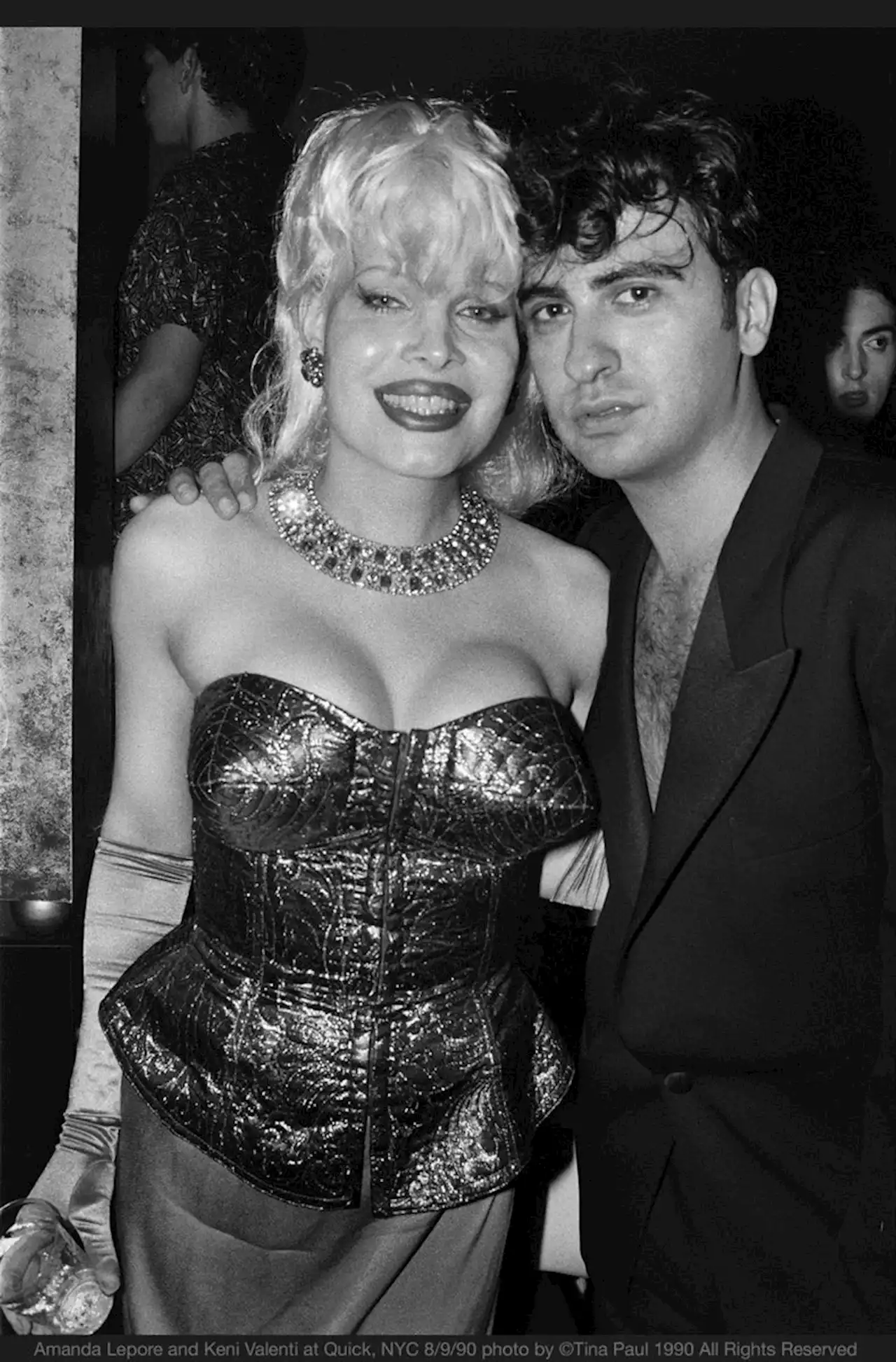 these rare photographs of 90s nyc nightlife will make you want to party