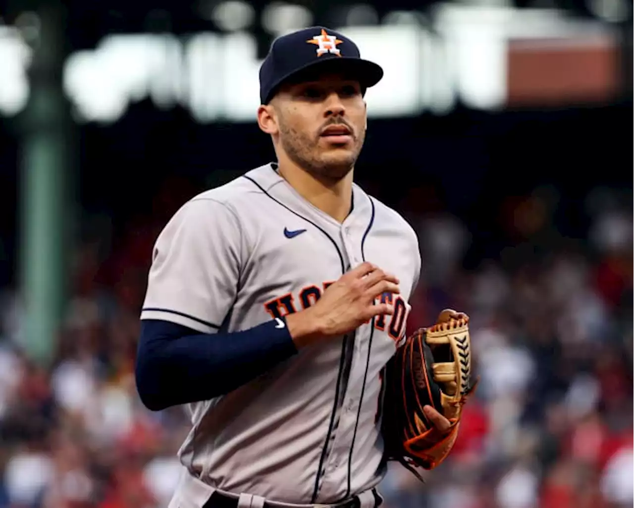 AP source: Correa agrees to $105.3M, 3-year deal with Twins