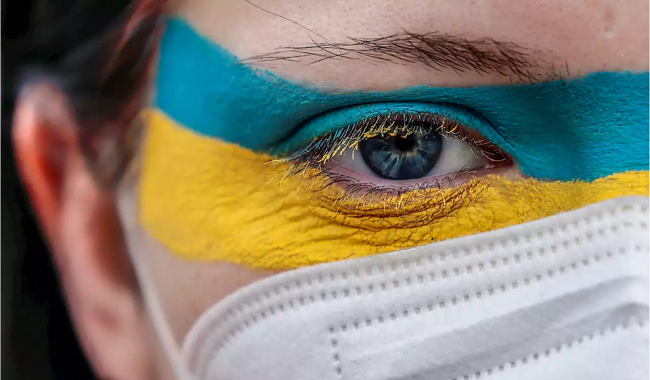 Here's How You Can Help Ukraine This Weekend as Russian Attacks Continue