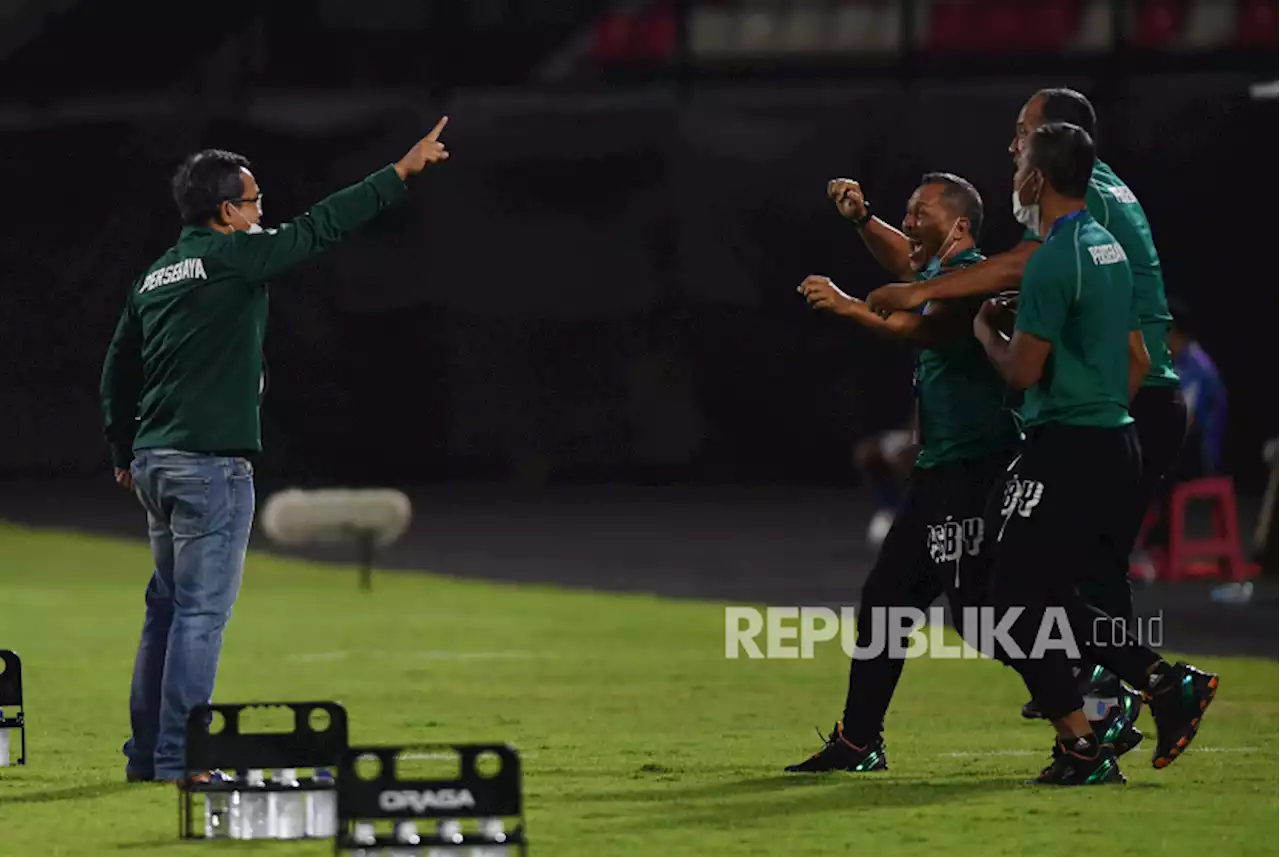 Aji Santoso Puas Cara Bermain Persebaya Lawan Persib |Republika Online