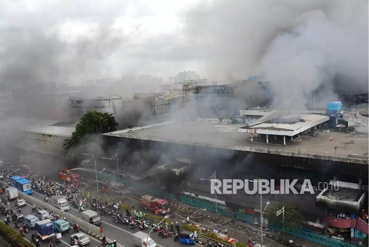 Kebakaran di Cipete Utara, Satu Warga Meninggal |Republika Online