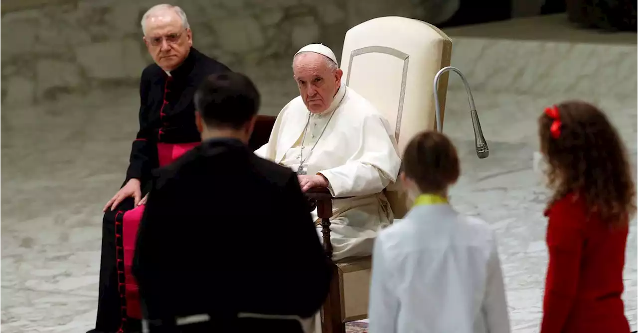 Pope rules any baptized lay Catholic, including women, can head Vatican departments