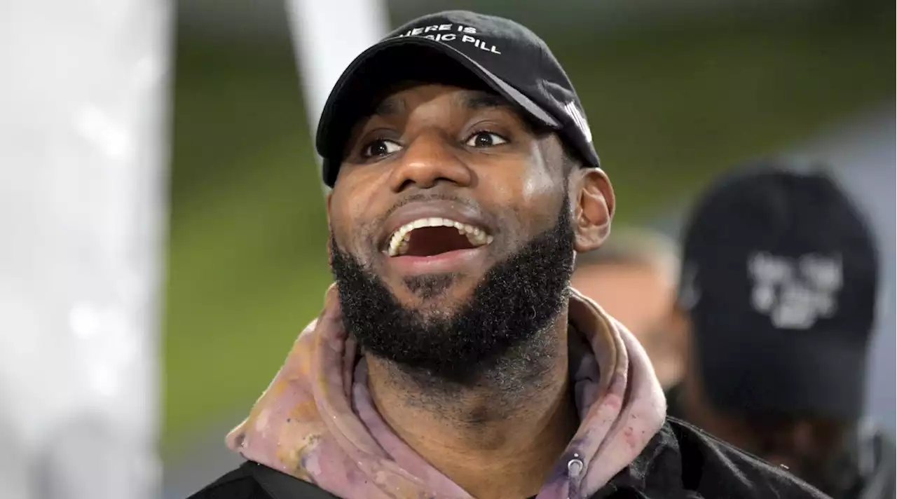 LeBron Ecstatic After Browns Trade for Deshaun Watson