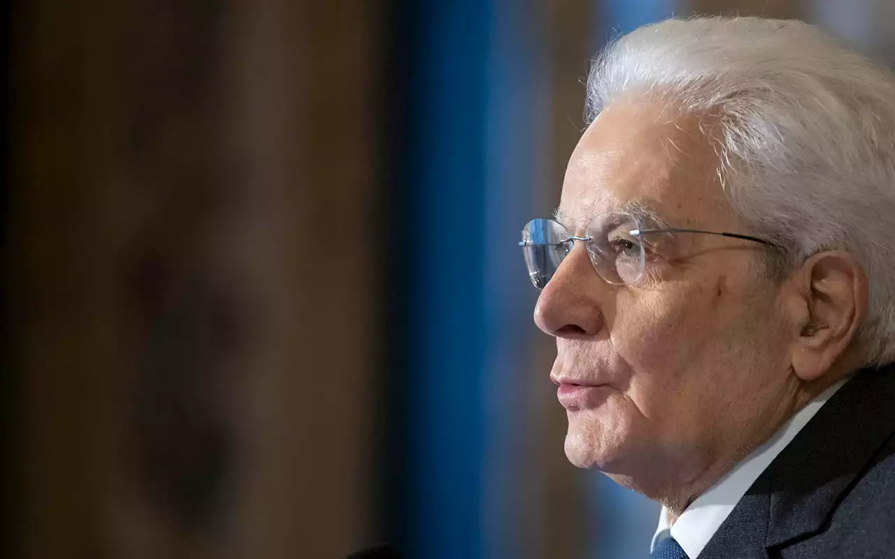 Guerra in Ucraina, Mattarella: 'Papa riferimento per la pace'